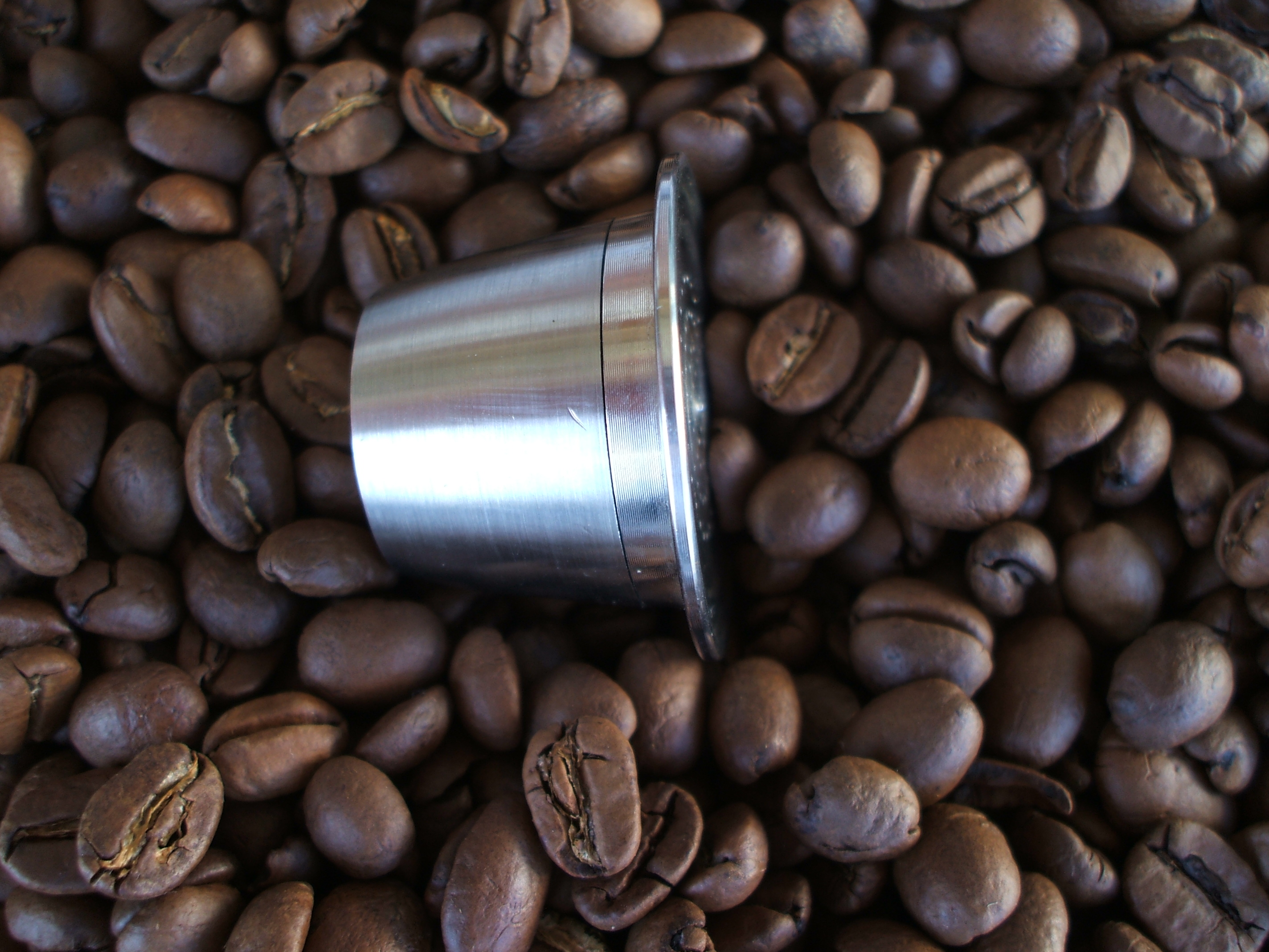Image Result For Reusable Coffee Pods Refillable Nespresso Coffee Capsules Refillable Nespresso Capsules Prototype B Refillable Nespresso Compatible Coffee Capsule Side Angle Reusable Coffee Pods Refillable Nespresso Coffee Capsules Refillable Nespresso Capsules